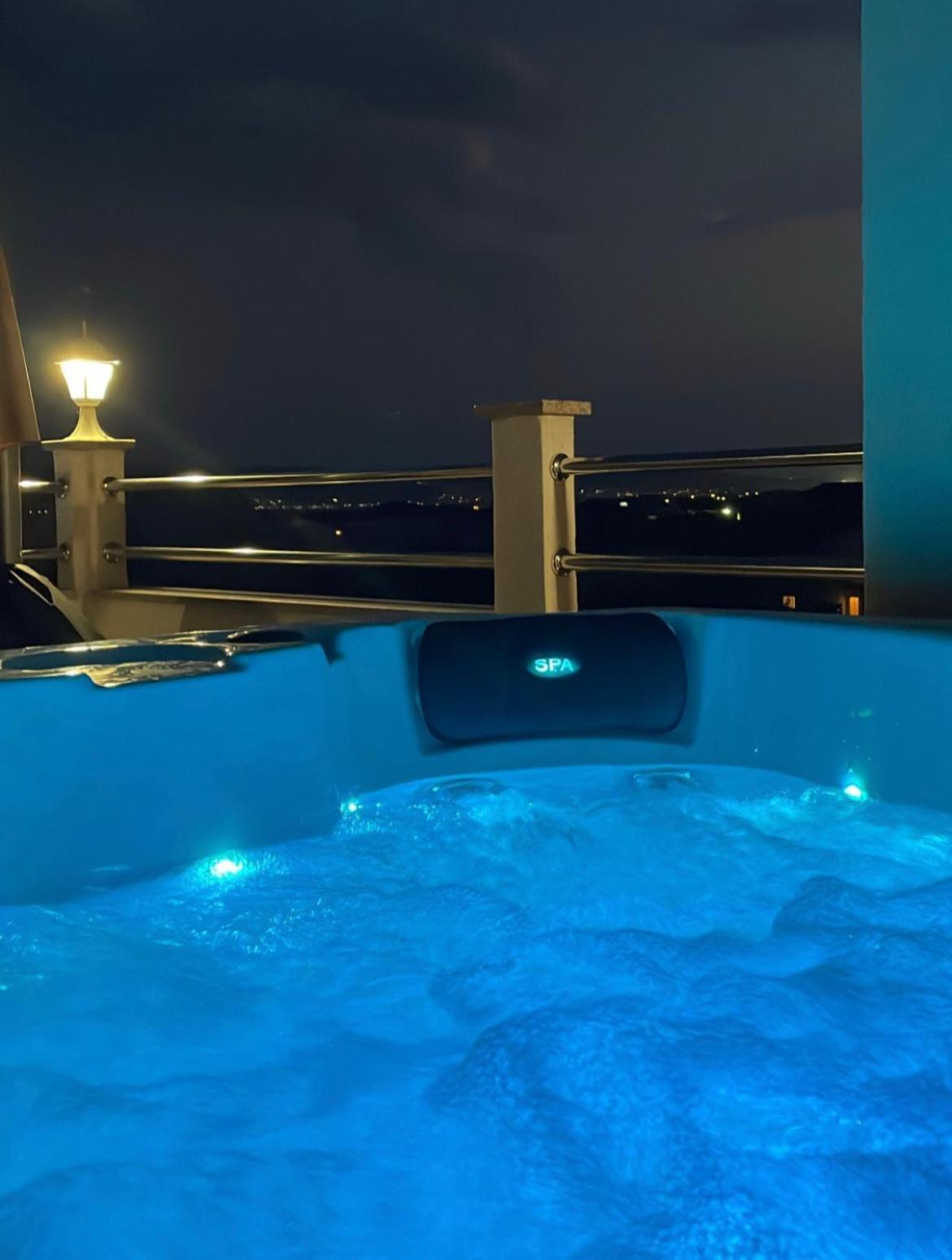 Villa Andrijana - Exclusively Yours - Family Getaway With Private Pool Каштела Экстерьер фото