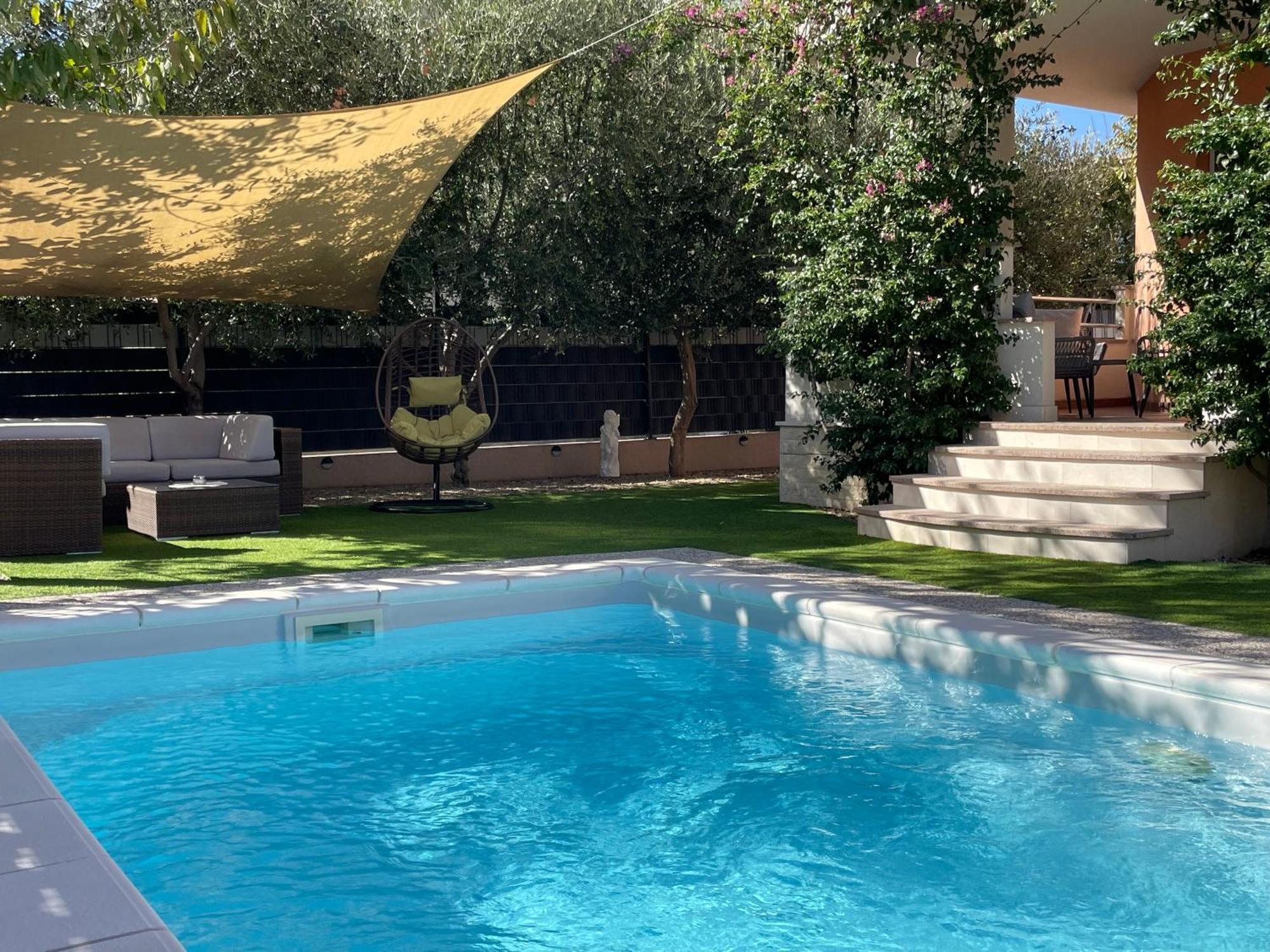Villa Andrijana - Exclusively Yours - Family Getaway With Private Pool Каштела Экстерьер фото