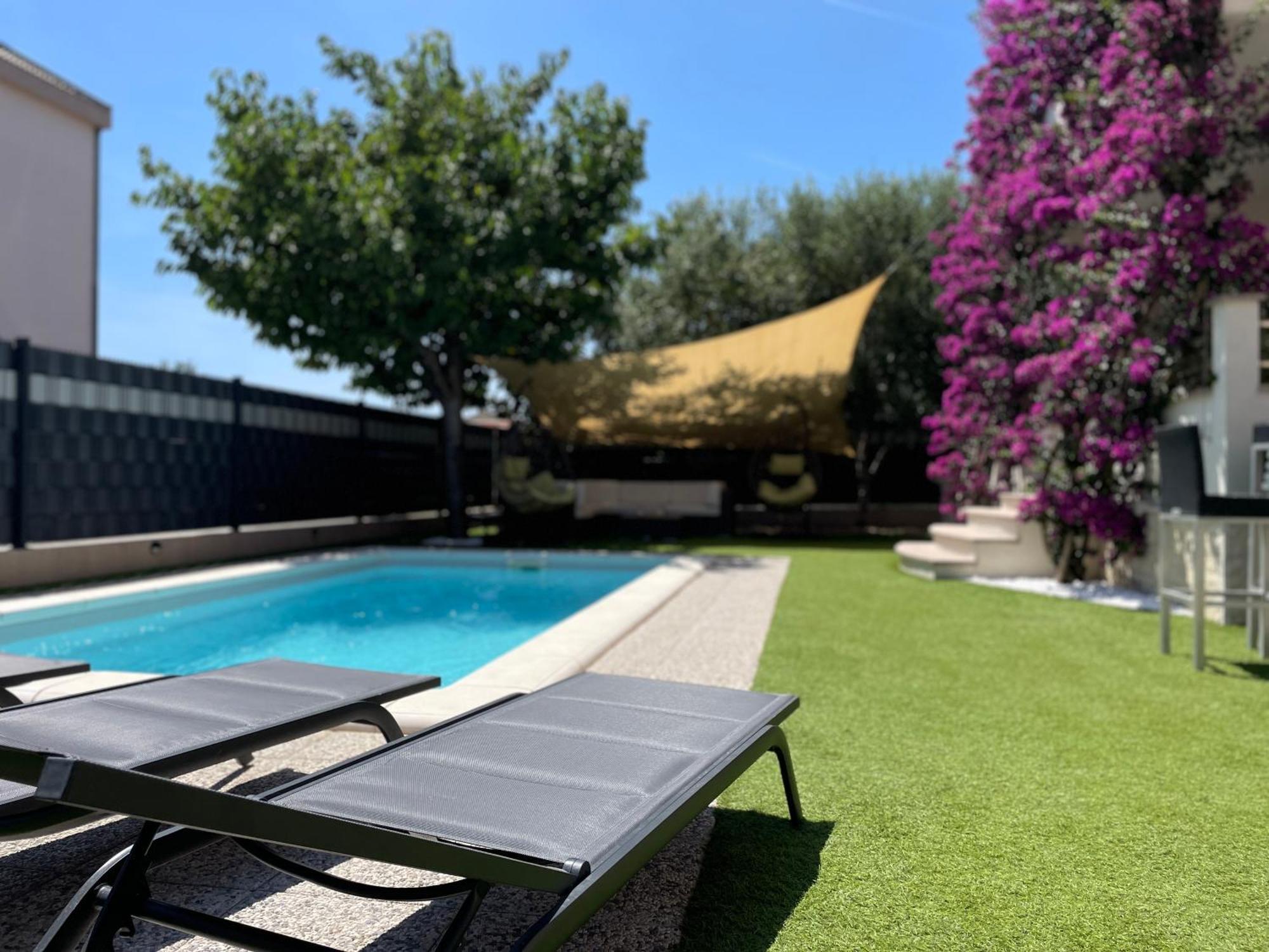 Villa Andrijana - Exclusively Yours - Family Getaway With Private Pool Каштела Экстерьер фото