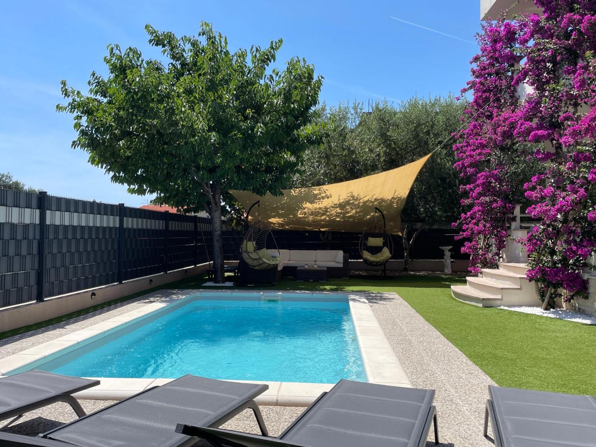 Villa Andrijana - Exclusively Yours - Family Getaway With Private Pool Каштела Экстерьер фото