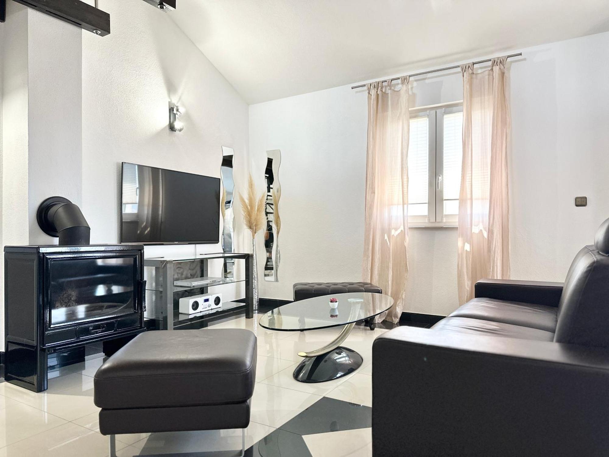 Villa Andrijana - Exclusively Yours - Family Getaway With Private Pool Каштела Экстерьер фото