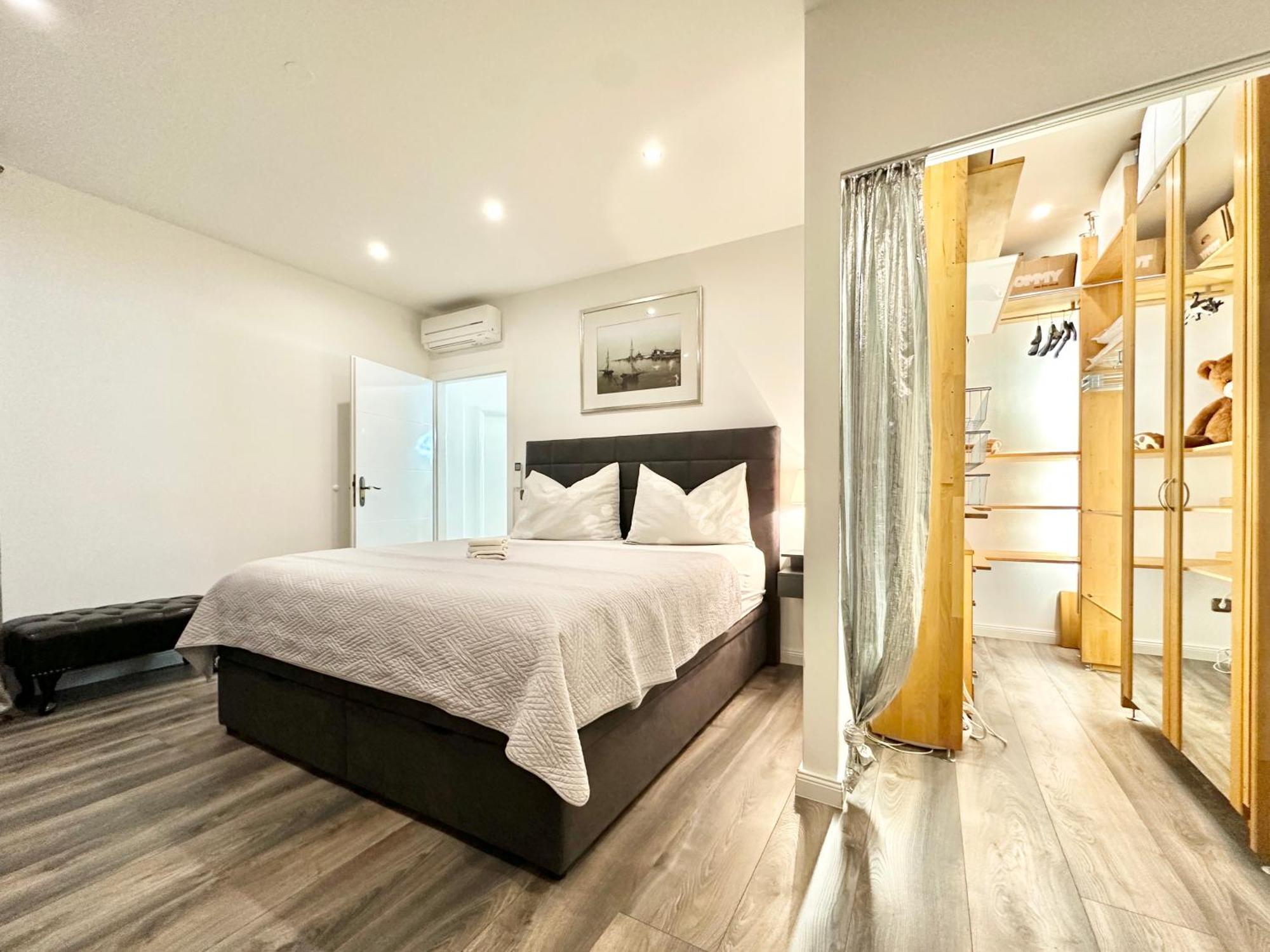 Villa Andrijana - Exclusively Yours - Family Getaway With Private Pool Каштела Экстерьер фото